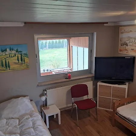 Neumuenster Tivoli Dz Kapszulahotel *